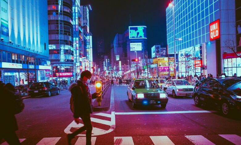 japan osaka pedestrians crossing 2014616